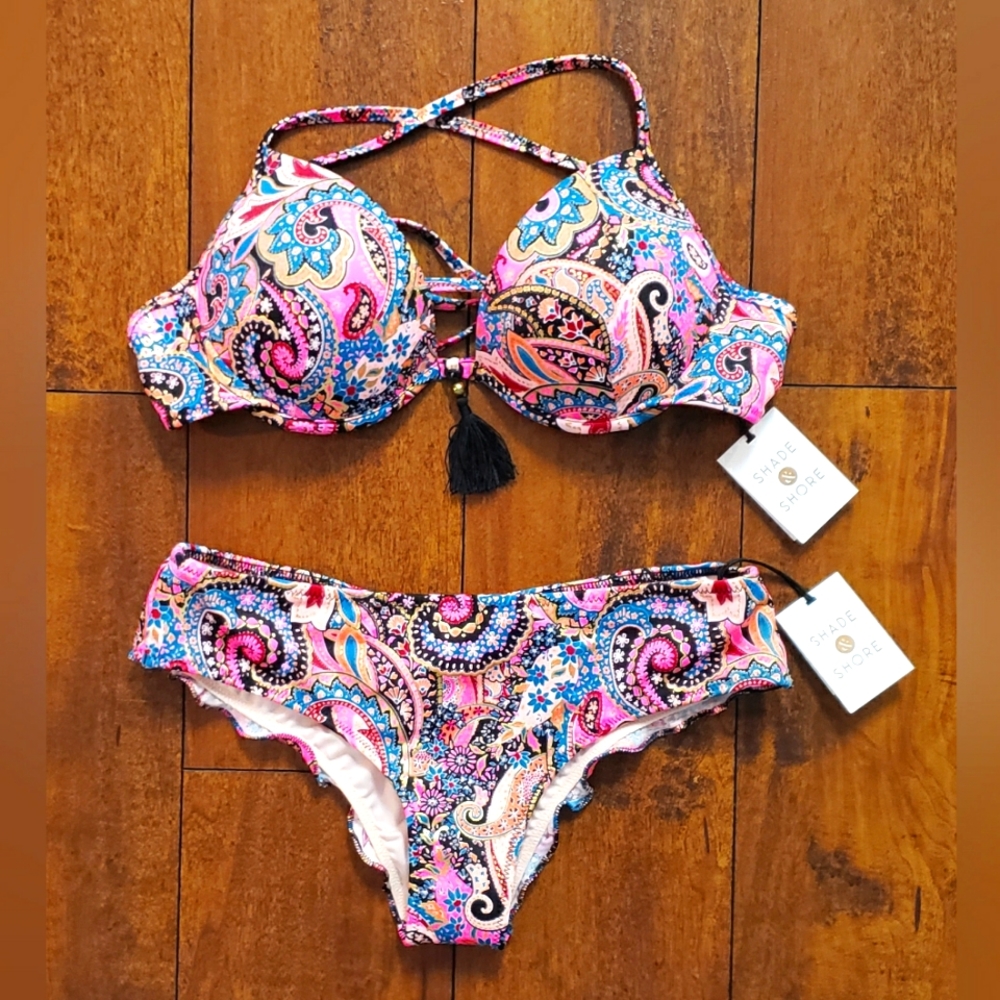 SOLD- Shade & Shore Bikini -34B/XS
